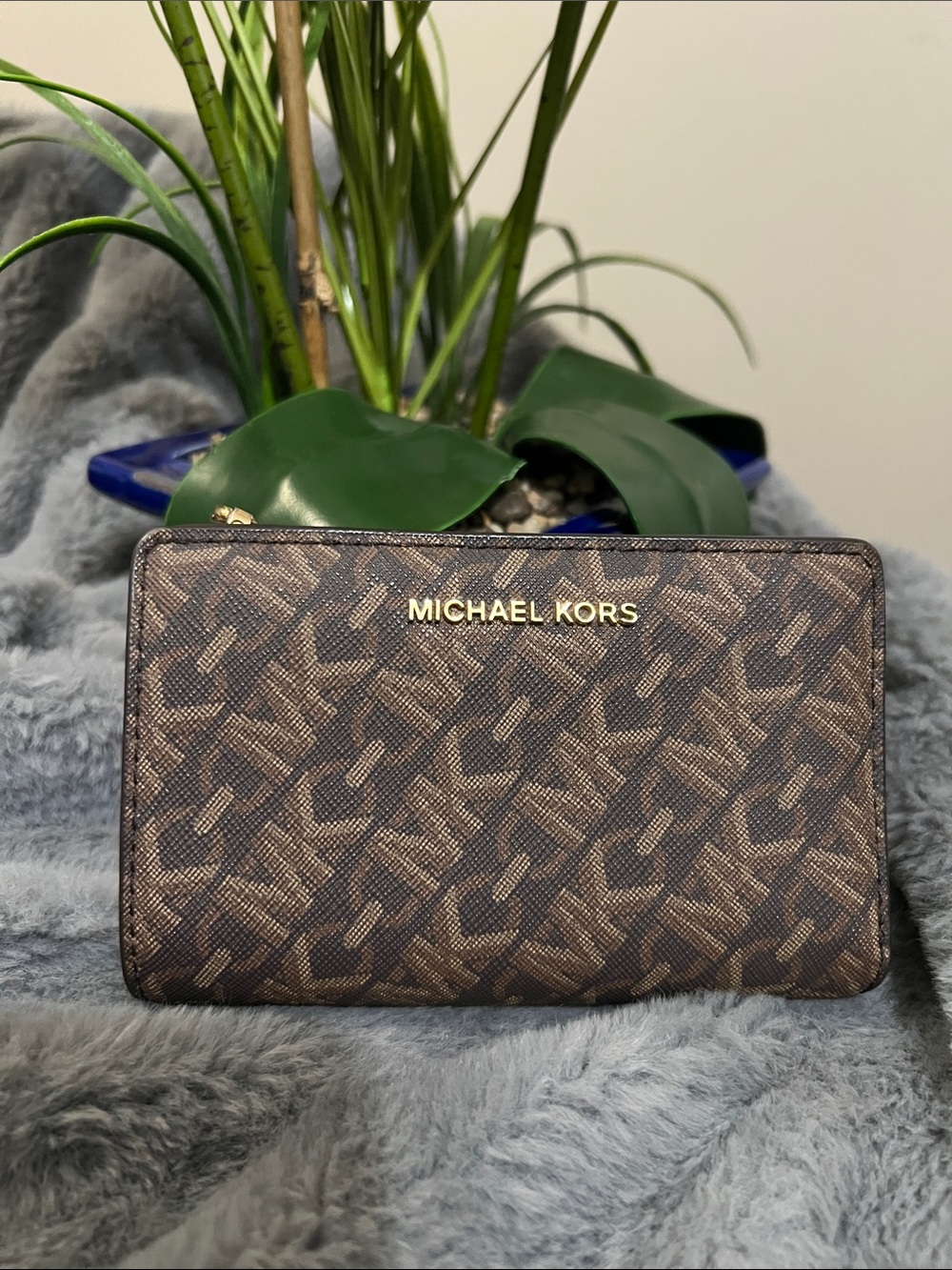 Michael Kors Brown Signature Zip Wallet